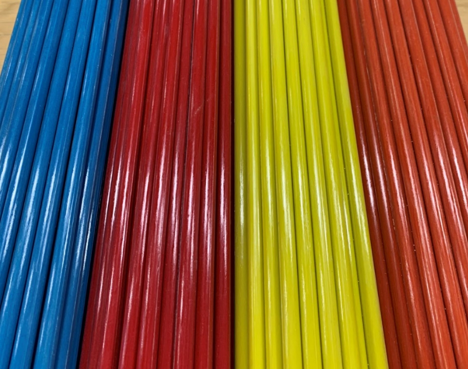 Innov composites fabricate high quality flexible FRP snowstakes in various diameter, color and length. With considerable orders, we are able to manufacture your snow stake to your desired specifications. They are 100% Canadian made which allows us to fill out customer's order efficiently.